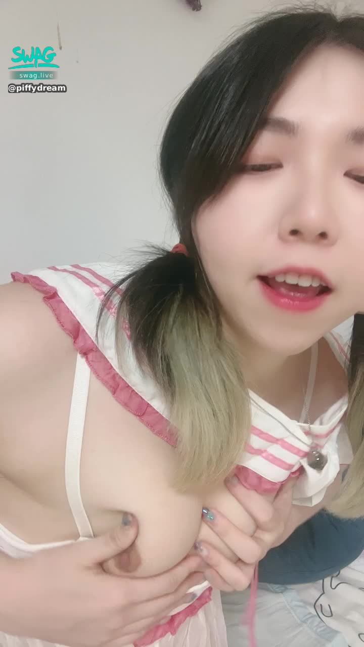piffydream : Small tits stand out 🫶 Babe Come and enjoy their delicious QQ tea!