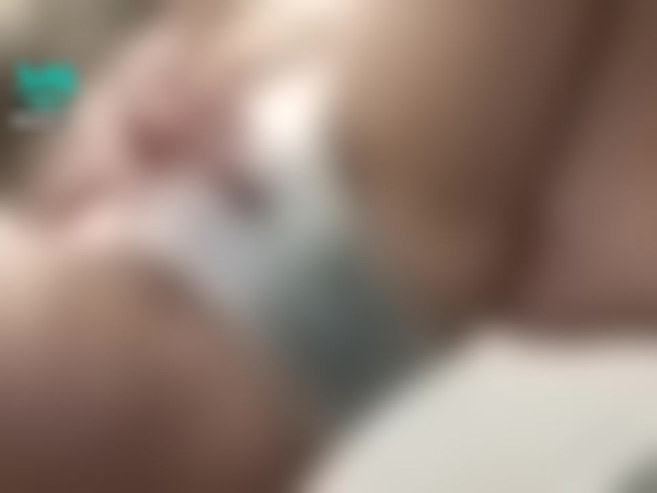 quanna : 玩得濕答答的小褲褲💦
