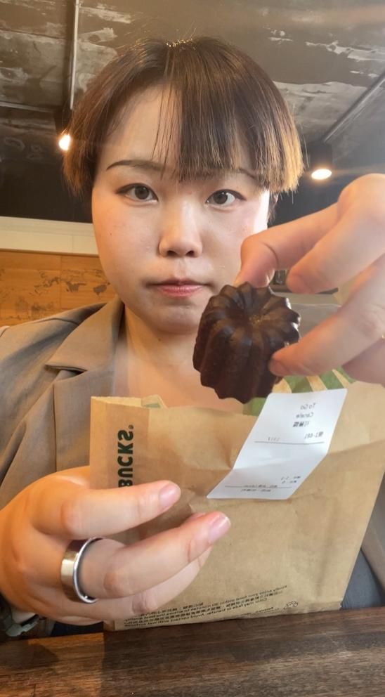 alva_girl : Record the moment of eating dessert 🤤