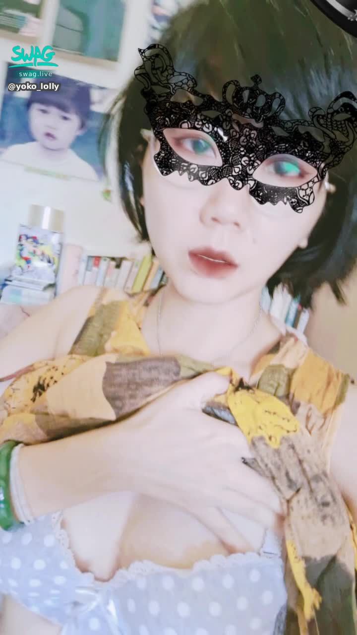  : #大乳暈 #想被幹 #想被你粗暴吸舔奶 #來干我