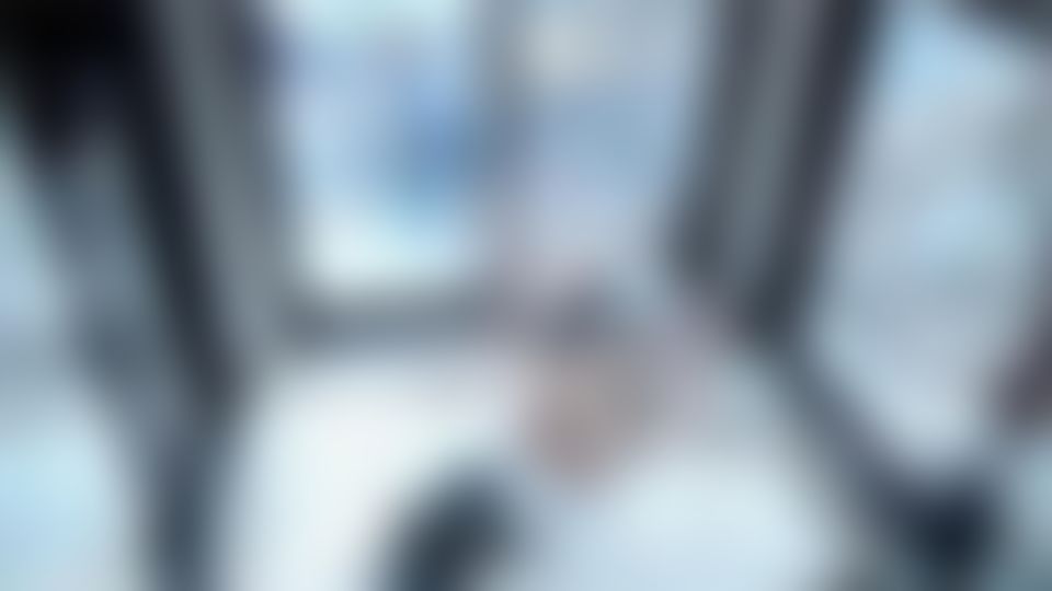 japanese_real_amateur : 本物現*役モデル！！、１９才、現※役の大学生、１*年*生！！、半年前まで高*校*生。。。現*役のモデルさんを「まる見えトラック」で。。見えちゃう、経験極浅の１９