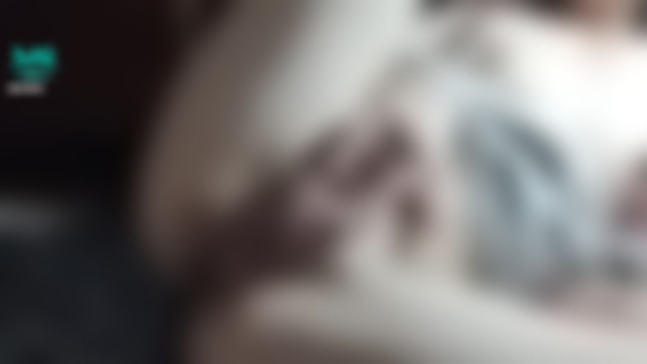 onisoi : I rub my pussy after cumming in it and the cum leaks out