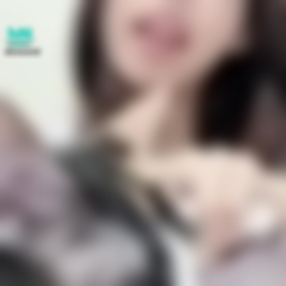 lovemeredith : 幫我貓女兒梳梳，你也有貓女兒嗎？截圖濕我