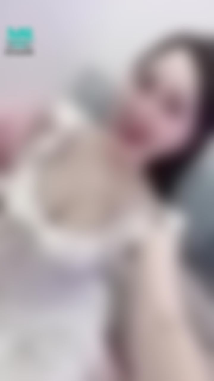 bunny2k : Flow me 😍 kiss me 😘Babe
