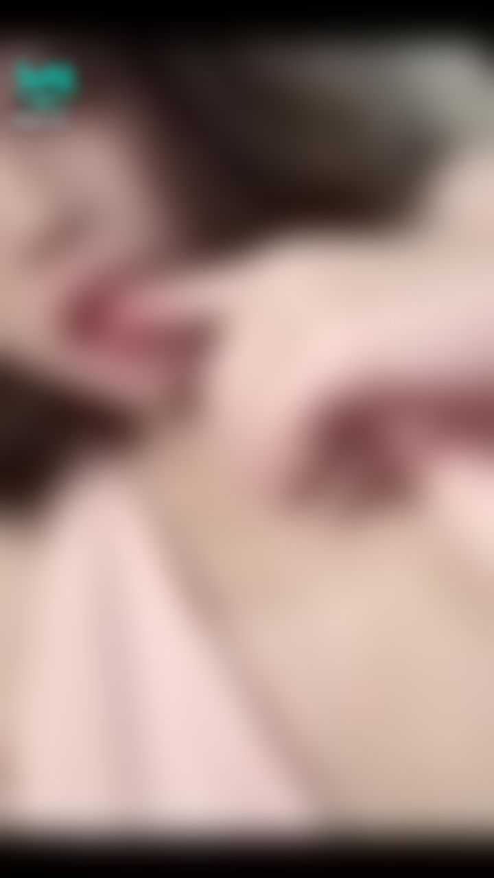 qqxoxo : 👅靈活的小舌頭😛想要試試嗎？❤️‍🔥