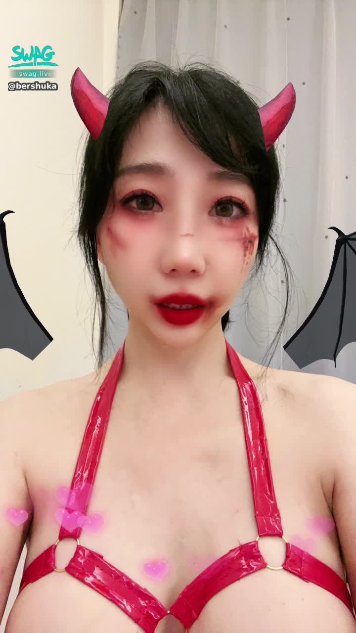  : "Didn't you say you wanted to marry me and be with me forever?" A wounded female ghost haunts Halloween ❤️‍🩹🥺 (Contains NG tidbits ㊙️ )