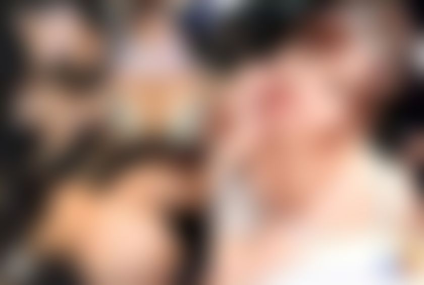doc_channel : 一個方便相容的女人，你問她什麼她都會聽！ 她在廁所裡即時被操，蒙上眼睛後又得到雙倍的敏感度，然後欣然接受操弄！ #亜弓れおん 