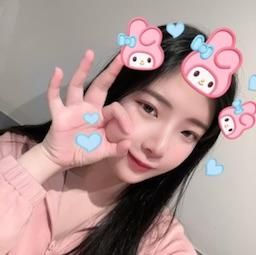 annie_lovely : Babe I am your little mochi 😘