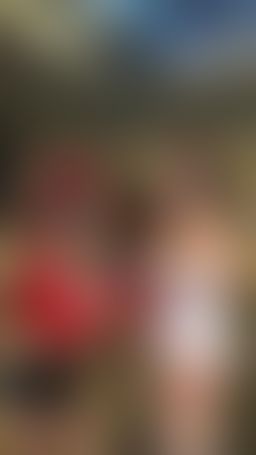 wanobaby : 長大後才知道世界上沒有聖誕老公公，不過總有聖誕老公吧？👯‍♀️❤️🎄❤️‍🔥