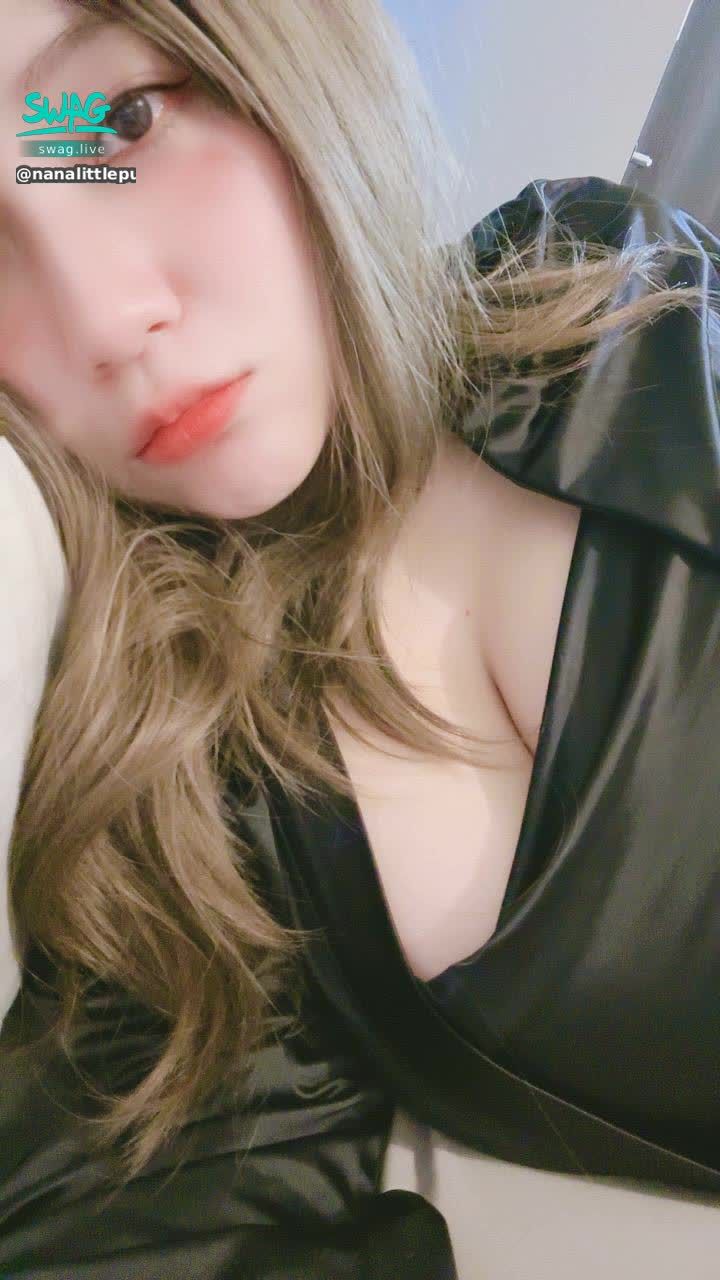  : Are you coming to accompany someone? 💕 With a wife like this, what time will you get home? Babe