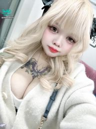 : This fox is going on a date~ Do you think I want to make a video? 🔞🔞🔞 Private message voting 💦