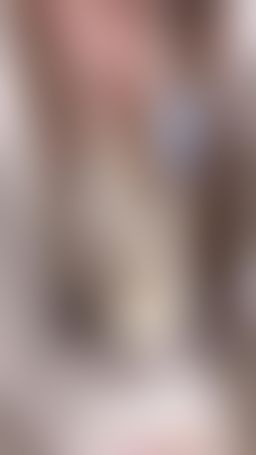mini_mini : 已經沒穿內褲了，再看仔細一點就可以看到那片森林🥵😳🤤