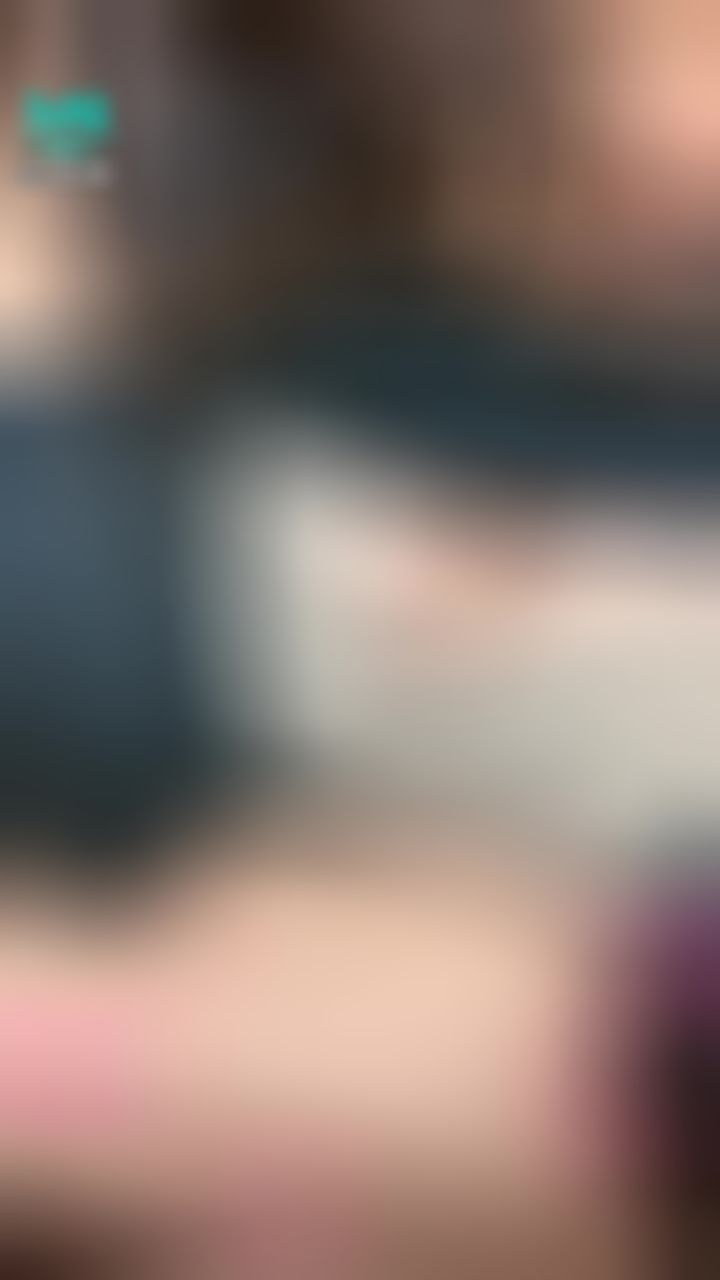 u*****8 : 一直以來都是父母師長眼中的乖乖女，同學眼裡的氣質美女…不覺得有點浪費嗎？
連一件色情的內衣都沒買過
想要變壞了👅