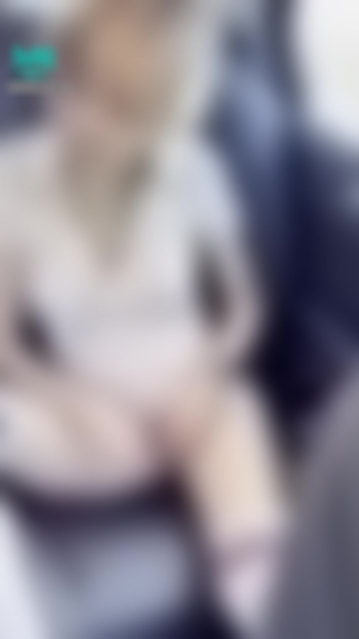 babes.private : 水精靈Roxie 一日內挑戰不同地點噴水！