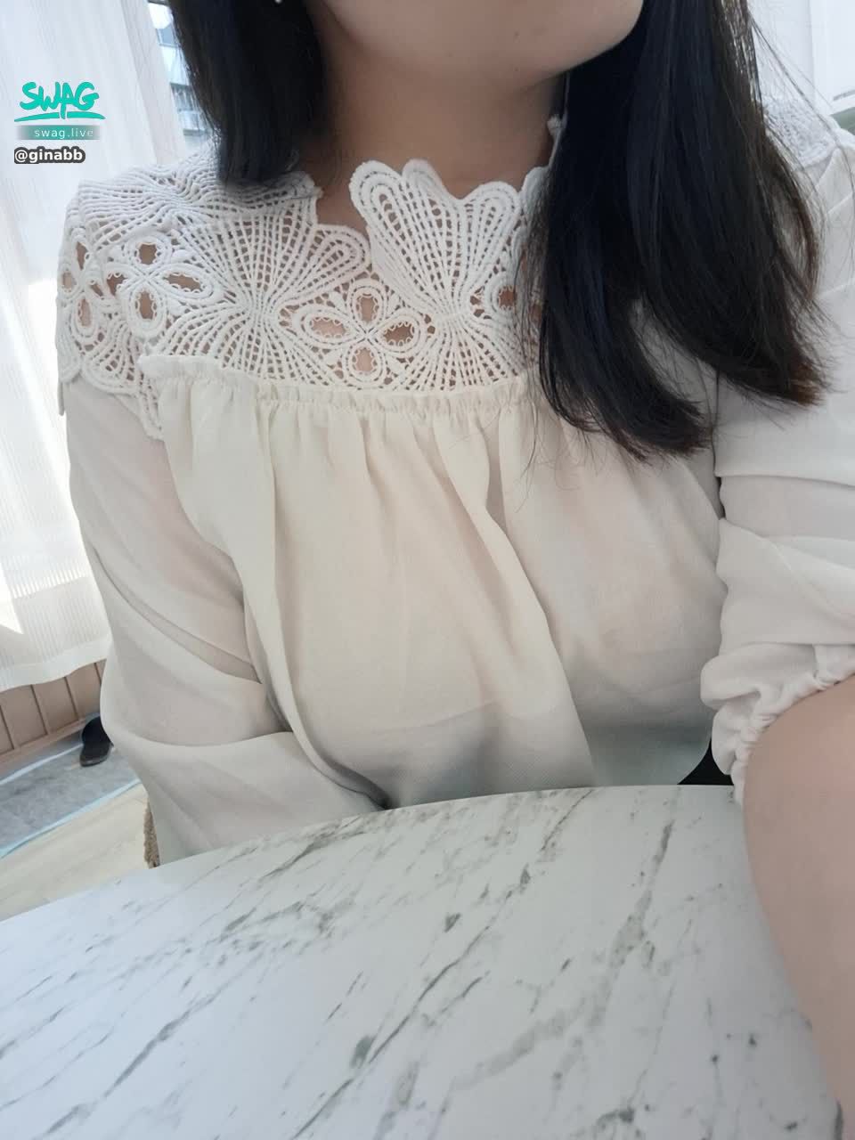 ginabb : 這個月我生日，不知道會不會有禮物🥰🥰🥰🥰🥰