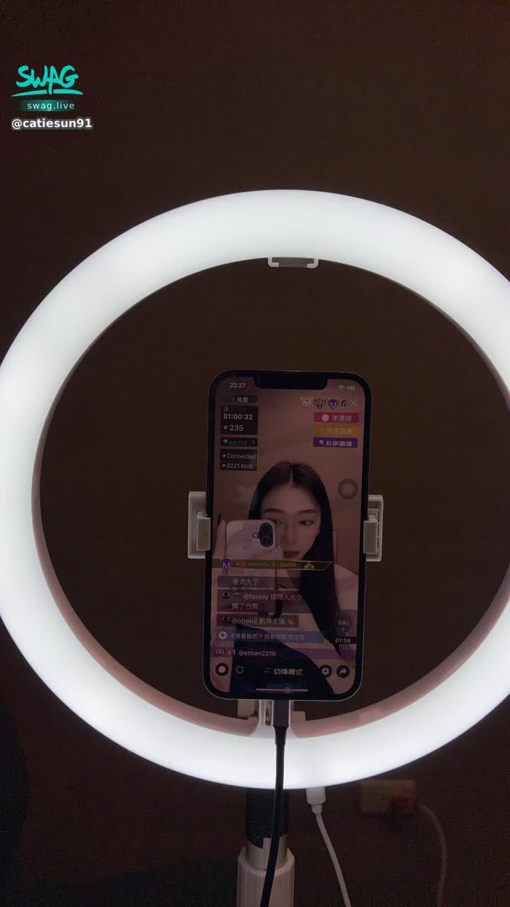catiesun91 : 今天是18.～20.開播呦～
18.我們準時直播間見囉🫵🏻💓