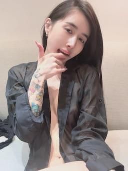 kimmy_ilove : BabeKimmy寶貝的腳底誠意十足三分鐘長片滿足對我腳底的喜愛♥️♥️♥️