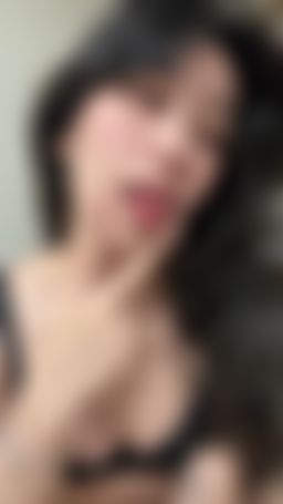 tizzybb : 舌頭就是關不起來😖