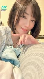 fifibee : °o‧°這就是生活°o‧°
上班為了下班
下班為了第二天上班
日復一日
慌慌張張也不過是為了碎銀幾兩
可偏偏這碎銀幾兩
壓斷了世人肩膀
又是這碎銀幾兩
能解世間萬種慌張
這就是生活。