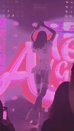 emily_babies : 跳得好喘 一下舞台 一直喘氣,然後喝水 為了哥哥們,我完全是OK的 哥哥們喜歡嗎😈😈😈😘😘😘💋💋💋