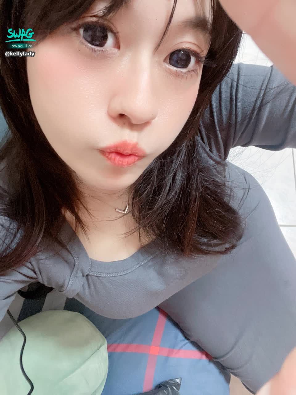 kellylady : 謝謝今天大家的陪伴跟相遇❤️希望26號我們還能在繼續歡樂🫶🫶🫶
都可以跟我聊天～都是本人回覆。所以慢一點😭等等小女子❤️