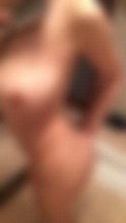  : 偷拍室友洗澡还要蔚蔚，淫叫不断