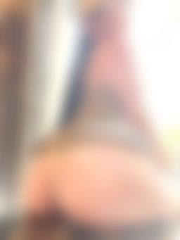 iuiu227 : 小菊被你看光光了啦😳

#艾悠