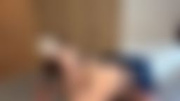 luulee0804 : 已婚妇女边打屁股边用假阳具口交