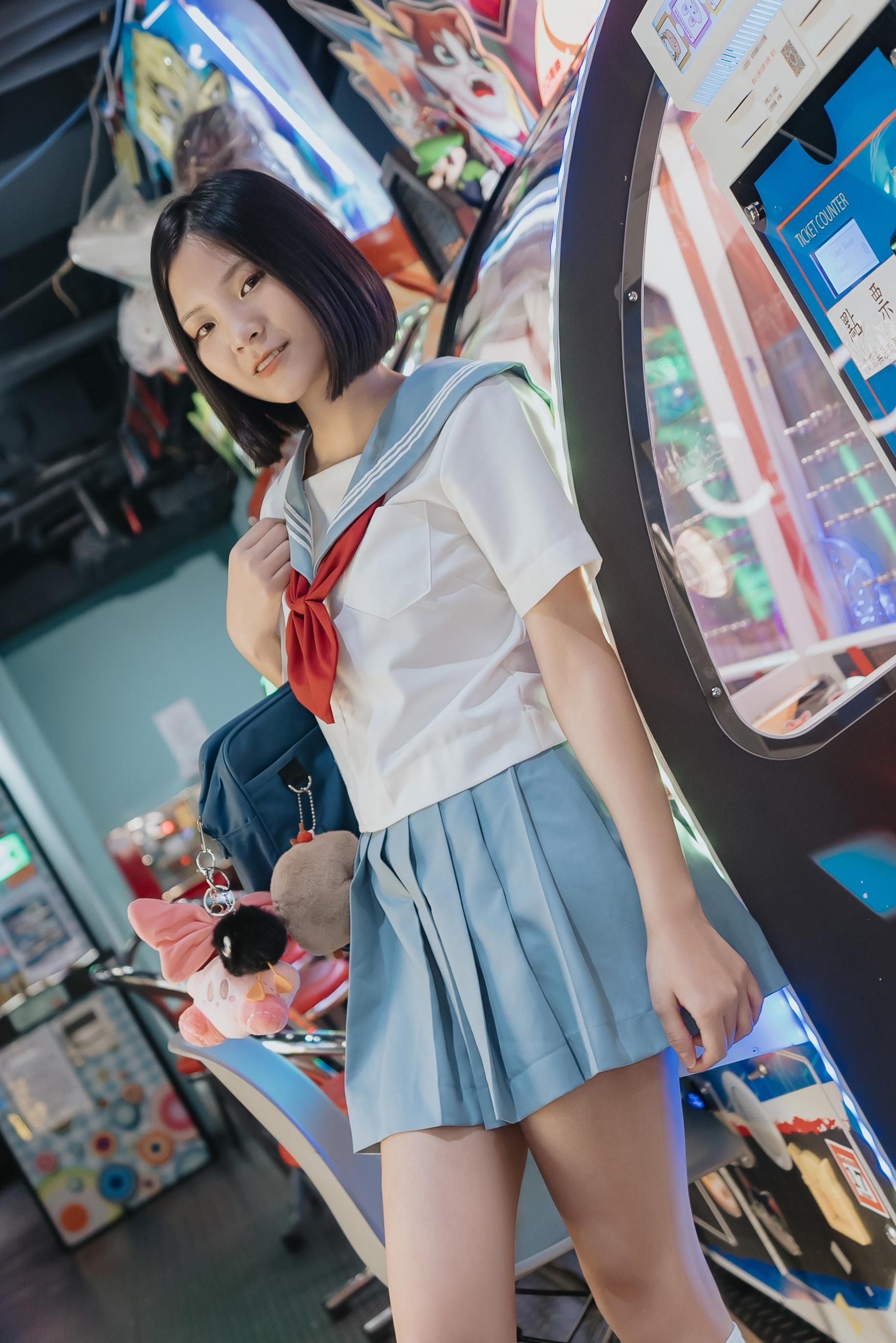  : 翹課出去玩 突然被叫去攝影棚色色🥵🥵