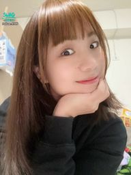 : Do you think I look good with my bob haircut? Will it look younger? ๐ฅฐ