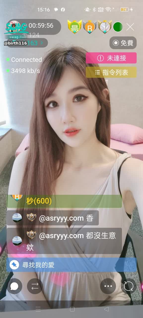  : 