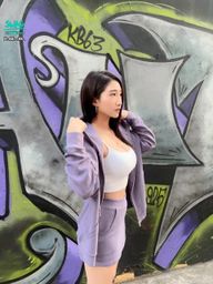 _dd._.kk_ : 當藝術遇上美女 塗鴉也能變成一種優雅的表達 🎨✨
#sexy #性感 #生活 #騷 #奶 #大奶🔥