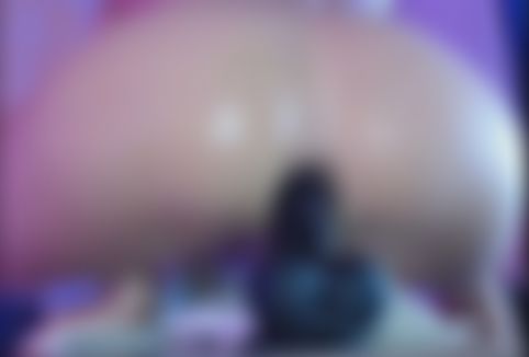 sunshinegoddes : My ass starts the week in the best possible way fucking a massive dildo.
