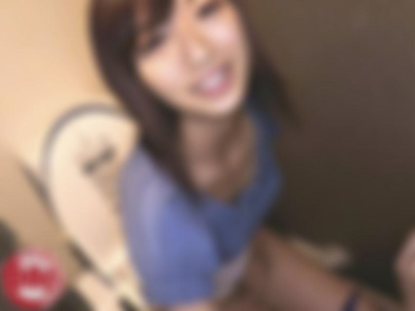doc_channel : 第６部分："等等，等等，嗯！ 在這種地方？」 一個美麗的女孩在一個被發現會很危險的地方 性地掏出她的小弟弟！ #茜はるか