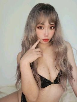 feifei_20 : 小白兔在等你狩獵 🥰 #sexy #性感 #騷 #呻吟 #可愛