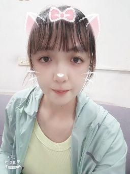 yun_moon : 歌名：我把你當空氣