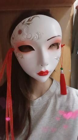 floraof : 為咗日後可持續發展 以後有頭嘅都要以面具示人❤️🙈