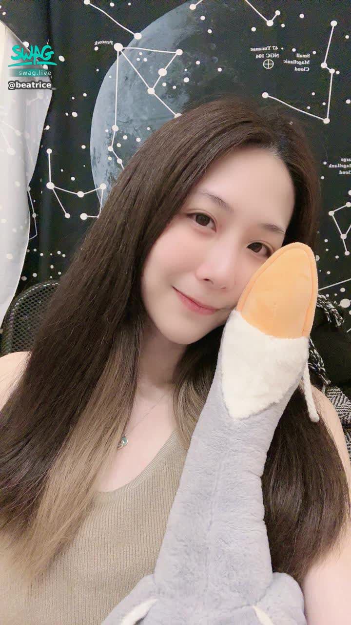 beatrice_ : 🫶🏻🫶🏻🫶🏻