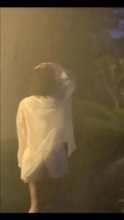 puppyloveu : 雨天🌧️在路邊撿到的，往往是破傘…

 1️⃣按下「追蹤」不會錯過怕筆的直播
 2️⃣看看「影片」➕「限動」先看我多騷
 3️⃣私訊 「怕筆本人」回覆 來跟我純❤️約會

I’m 怕筆✏️護理界🔞暗黑小曾莞婷💓