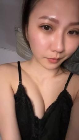 miohot : 側躺才是我覺得 奶不錯喔的時候😆
#素顏 #露點