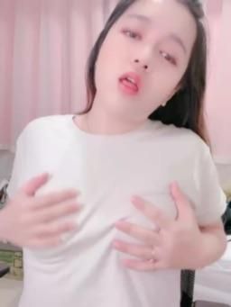 wanna_honey : 隔著衣服玩到激凸