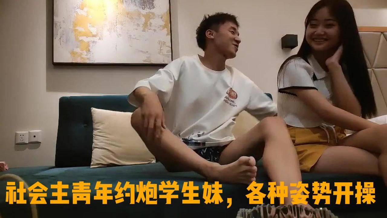 ck759297 : 好粉粉嫩嫩的学生妹