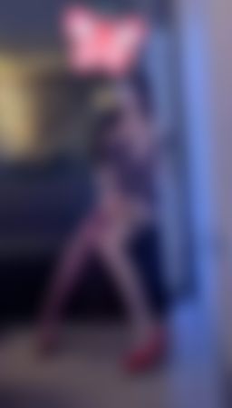 no55544 : 新买的高跟鞋👠喜欢不