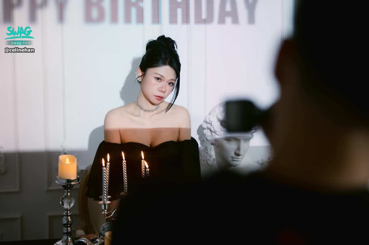 celinehan : 🔥 Last day of activity ‼ ️ 🎂 Ni Ni's May birthday plan 🎂 Live draw ‼ ️
⏰ From now until 23:59 on May 30
💄 6/7 22:30 draw 💋
-
Big prizes are waiting for you 🎁
🥇 Jackpot 1️⃣ Name: One Day Girlfriend 💕
🥈 Second Prize 1️⃣ Name: Sweet Pure Date 💖
🥉 Third Prize 2️⃣ Name: (Original shorts, Ni Ni birthday card, custom-made videos 🥵 ) Choose one of the three
-
🔥 Activity Rules 🔥
In the "live broadcast room", you can get the designated gift "Germany KitKat ticket"
🇩🇪 5 voting tickets = 5 lottery tickets
🇩🇪 10 voting tickets = 14 tickets
⭐️ All participating brothers will receive a "limited edition" large-scale pornographic film showing their faces 😈
🔥 Chat room brush 999 lipstick 💄
-
💎 Birthday Special Zone 💎
Swipe 200 voting tickets 🉐 1 date only
Swipe 1000 voting tickets 🉐 12 dates (must be used within one year, location limited to Taichung)
✅ The dating location is limited to Taichung or Taipei area ❤️
✅ The meeting includes eating, shopping, etc.
✅ Any questions, please feel free to ask private messages 🙋🏻‍♀️