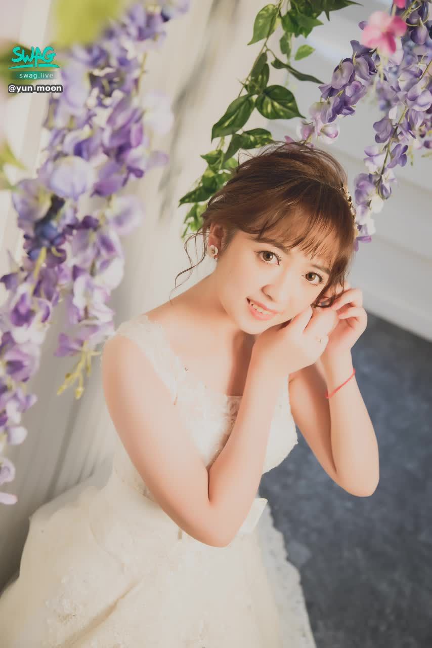 yun_moon : 白色禮服的藝術照~