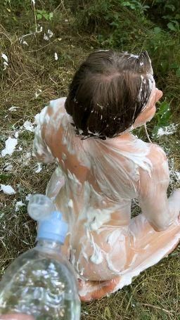 lessikitty : naked,  foam show