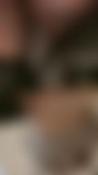 ouopuppy : 🎀騷里騷氣學生妹🔞哇~這個偷窺視角🈲學生妹的裙底內褲跟制服底下一對香軟胸部都被看光‼️