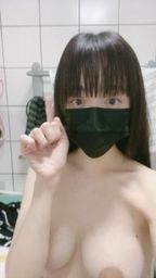 tutu0908 : 準備洗澡囉~光是內衣脫下來就快要滴ㄋㄟㄋㄟ了>_<
#奶 #露點 #生活 #美#sexy