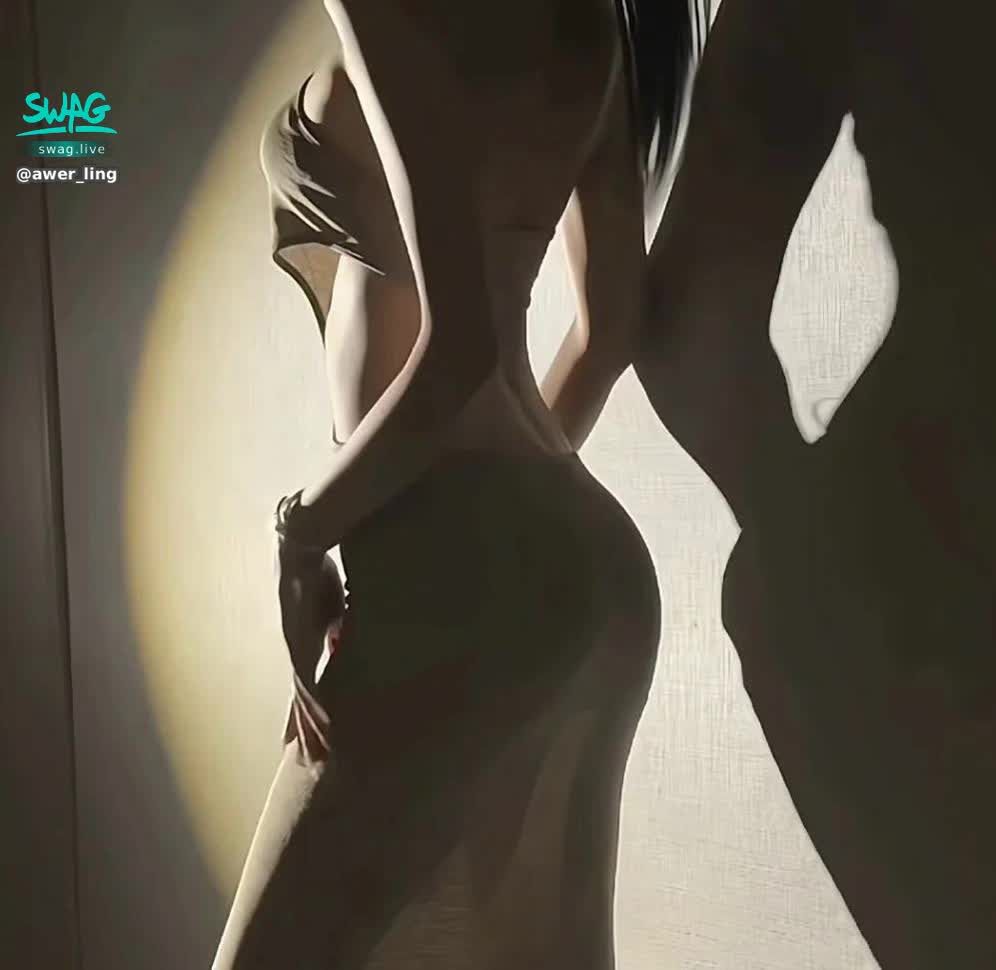 awer_ling : 6/6（五）晚上九点准时开播
20岁天然少女粉
魔鬼身材骚气十足
等待哥哥们调教😍