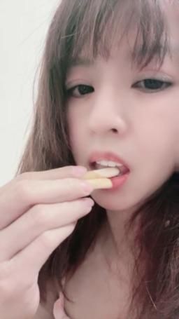 lovemeredith : 好短的蝦條，不能滿足我，你需要你的，只要8公分以上就好